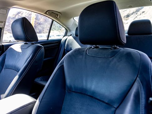 Used 2018 Subaru Legacy 2.5i Limited AWD/4WD image 13