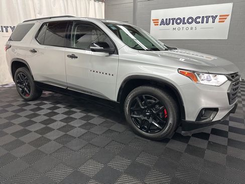 Used 2021 Chevrolet Traverse Premier w/ Redline Edition image 3