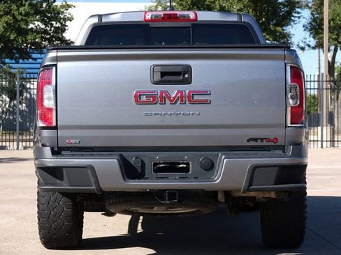 Used 2022 GMC Canyon AT4 image 17