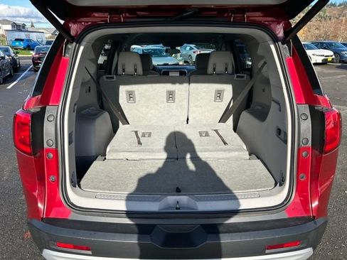 Used 2019 GMC Acadia SLE image 14