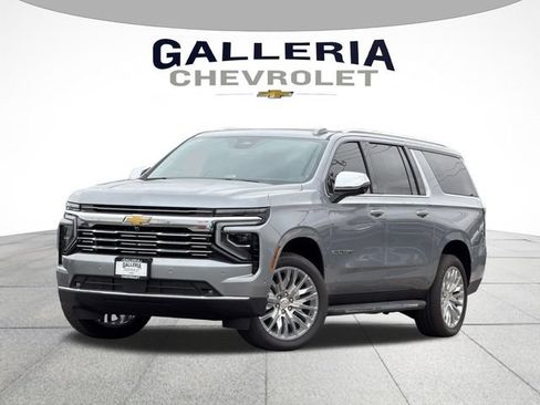 New 2026 Chevrolet Suburban Premier RWD image 2
