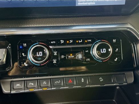 Used 2025 GMC Sierra 1500 Denali image 18