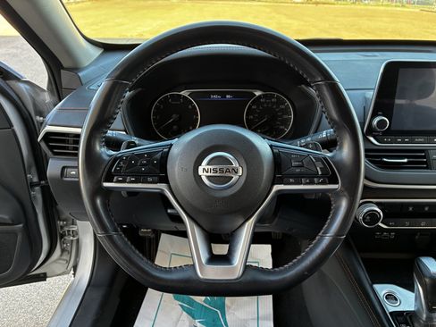 Used 2021 Nissan Altima 2.5 SR FWD image 33