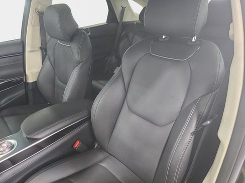 Used 2024 Genesis GV70 2.5T AWD/4WD image 21