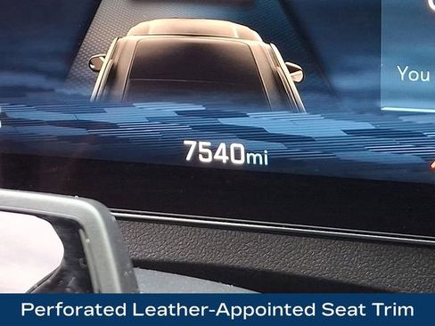 Used 2025 Chevrolet Traverse RS image 25