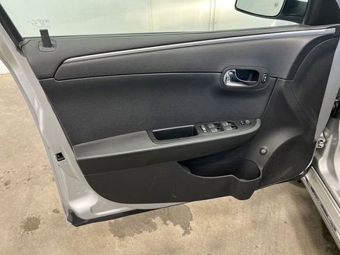 Used 2011 Chevrolet Malibu LT w/ Power Convenience Package image 10