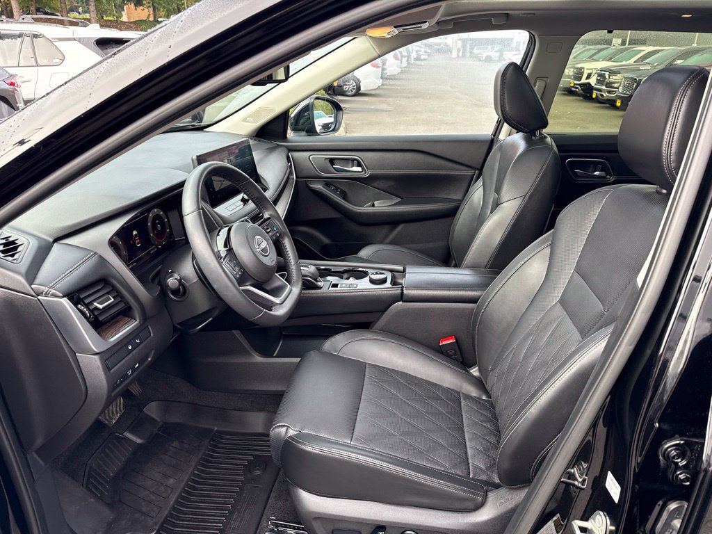 Used 2024 Nissan Rogue Platinum AWD/4WD image 15