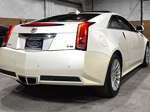 Used 2011 Cadillac CTS Premium image 5