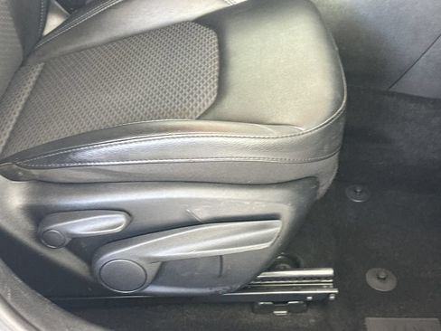 Used 2022 Jeep Compass Latitude w/ Convenience Group FWD image 22