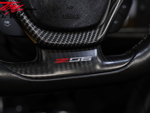 Used 2015 Chevrolet Corvette Z06 w/ 2LZ Preferred Equipment Group image 41