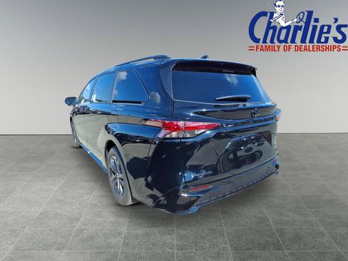 New 2026 Toyota Sienna XSE AWD/4WD image 5