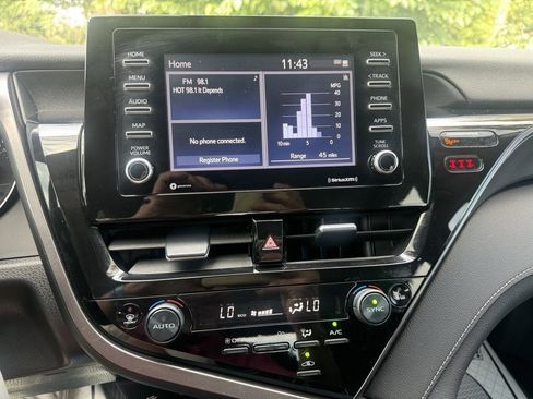 Used 2023 Toyota Camry SE image 20