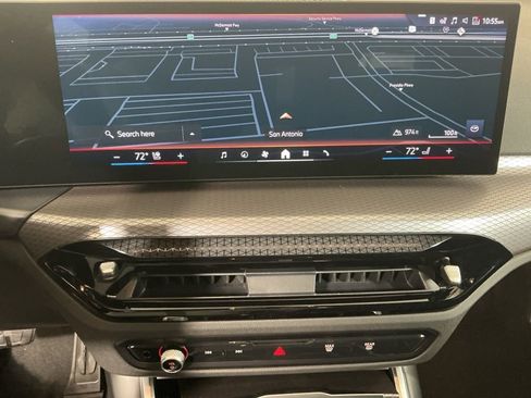 New 2026 BMW 330i Sedan w/ M Sport Package image 11