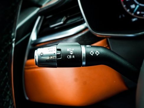 Used 2021 Jaguar F-PACE R-Dynamic S image 37