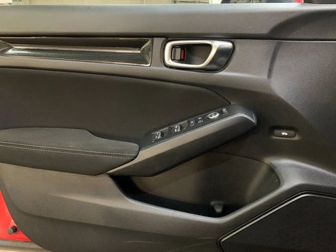 Used 2022 Honda Civic EX image 11