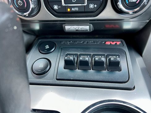 Used 2013 Ford F150 Raptor w/ Luxury Equipment Group AWD/4WD image 10