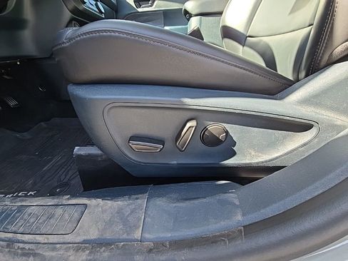 Used 2024 Ford Maverick Lariat w/ Black Appearance Package image 11