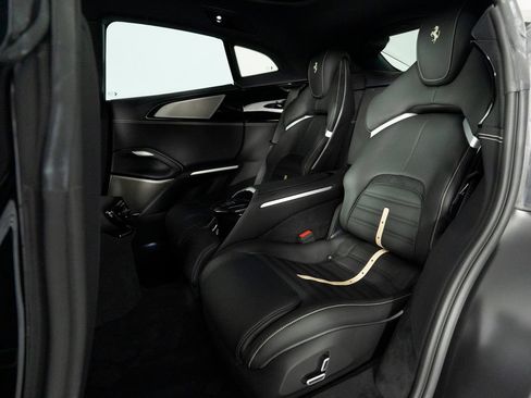 Used 2025 Ferrari Purosangue AWD/4WD image 41