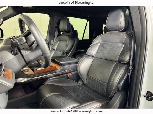 Used 2025 Lincoln Navigator Black Label AWD/4WD image 16