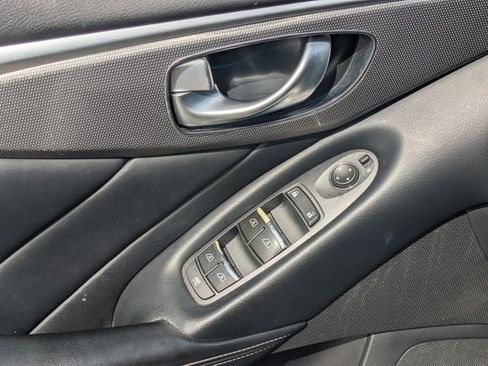 Used 2018 INFINITI Q50 Sport image 10