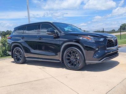 Used 2022 Toyota Highlander XLE