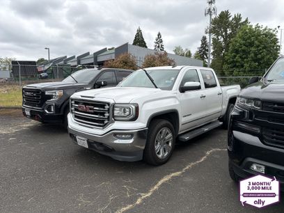 Used 2017 GMC Sierra 1500 SLT w/ SLT Premium Package