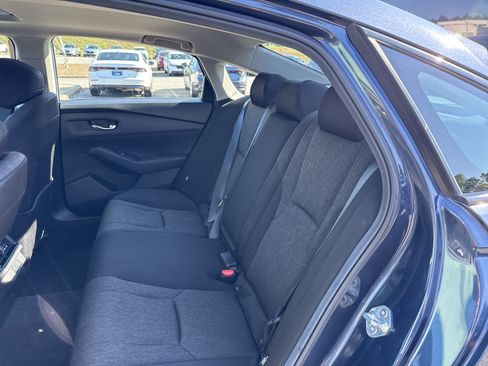 Certified 2025 Honda Accord SE image 34