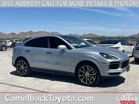 Used 2023 Porsche Cayenne Coupe AWD/4WD image 1
