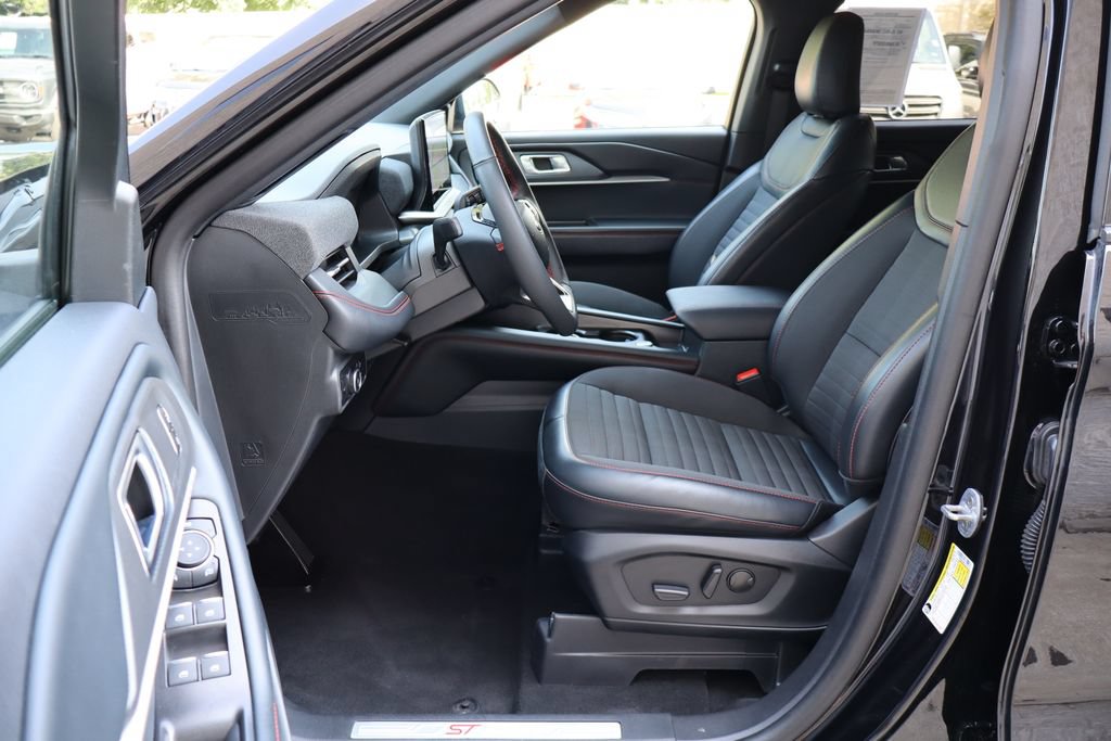 Used 2026 Ford Explorer ST-Line AWD/4WD image 19