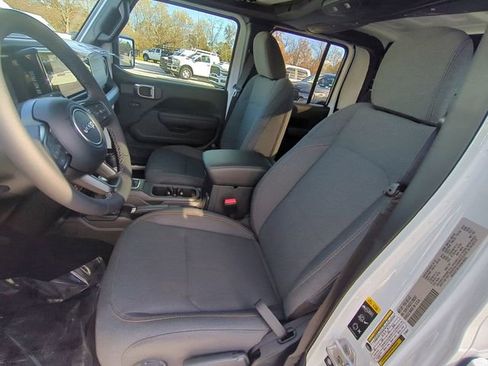 New 2026 Jeep Gladiator Willys image 22