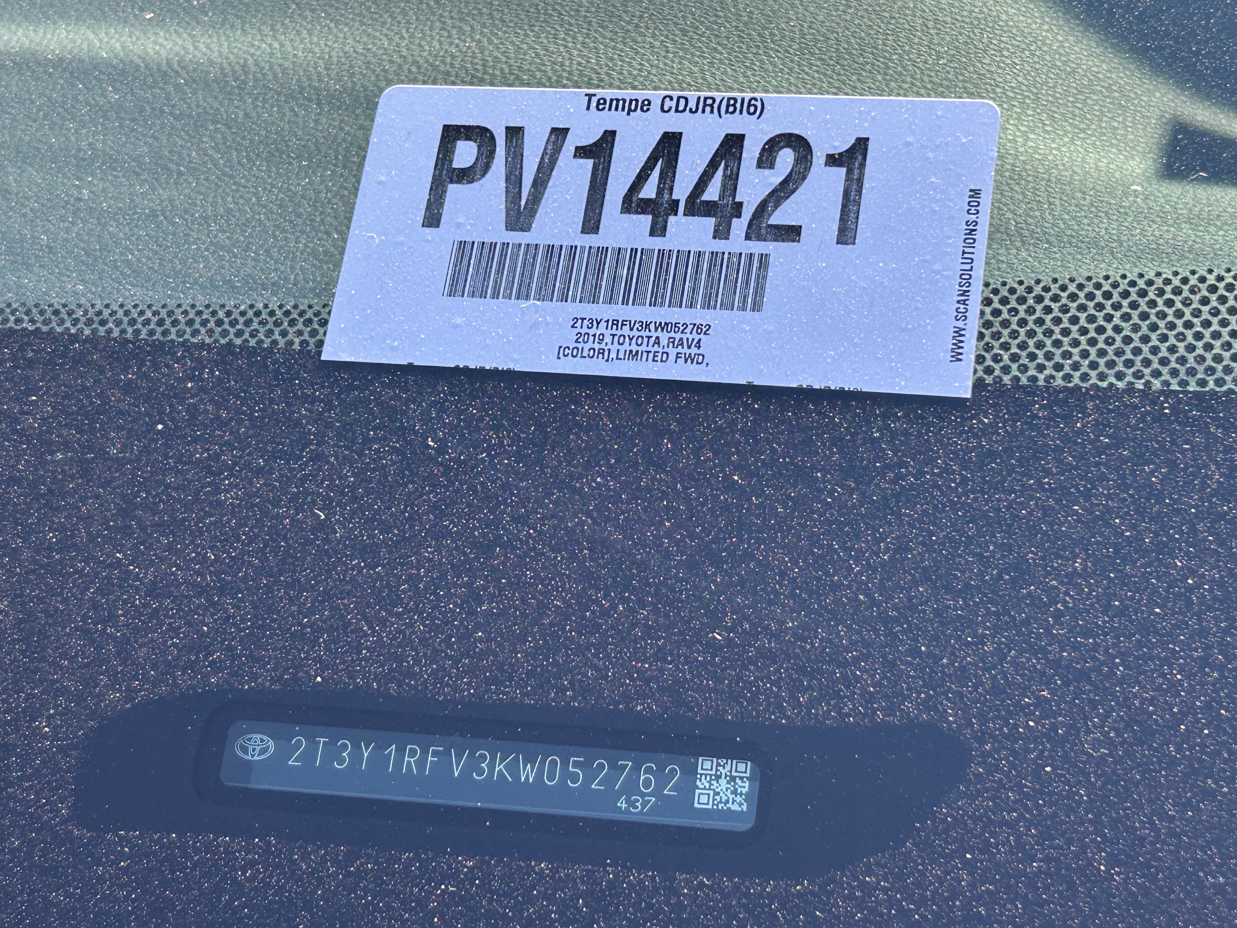 Used 2019 Toyota RAV4 Limited w/ Cold Weather Package FWD image 32