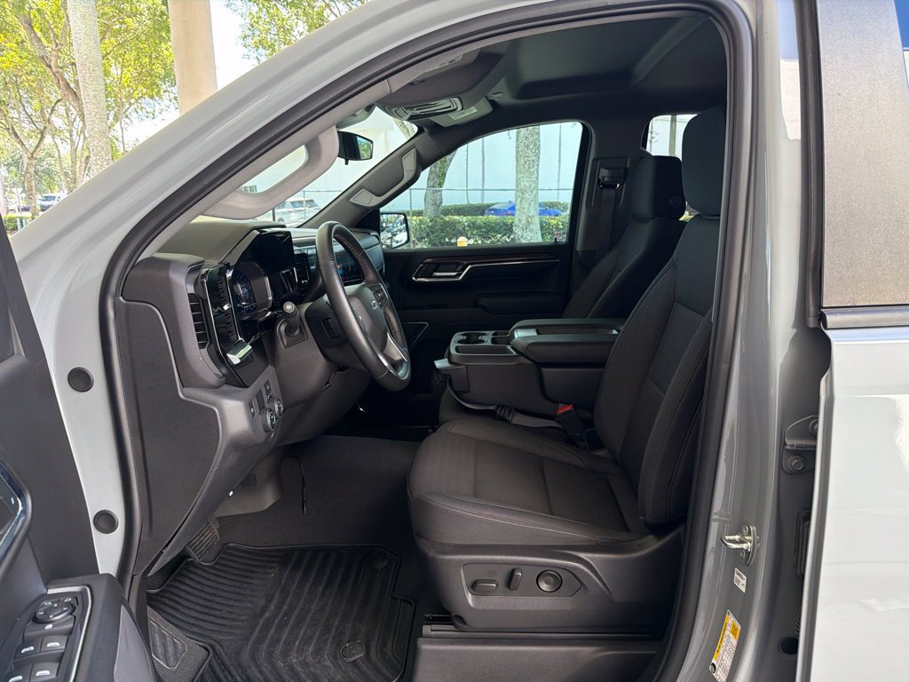 Used 2024 Chevrolet Silverado 1500 RST RWD image 6