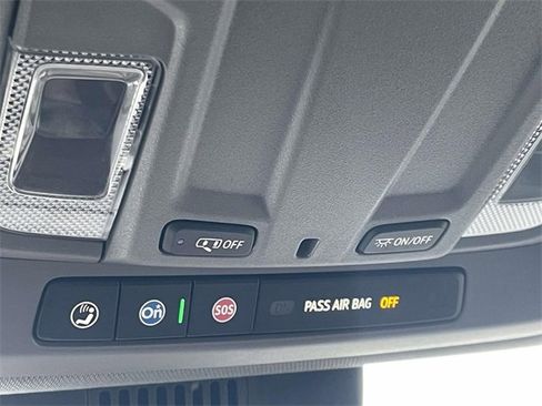 Used 2025 Chevrolet Silverado 1500 W/T w/ WT Value Package image 27