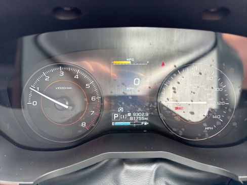 Used 2020 Subaru Crosstrek 2.0i Premium w/ Moonroof Package 2 AWD/4WD image 14