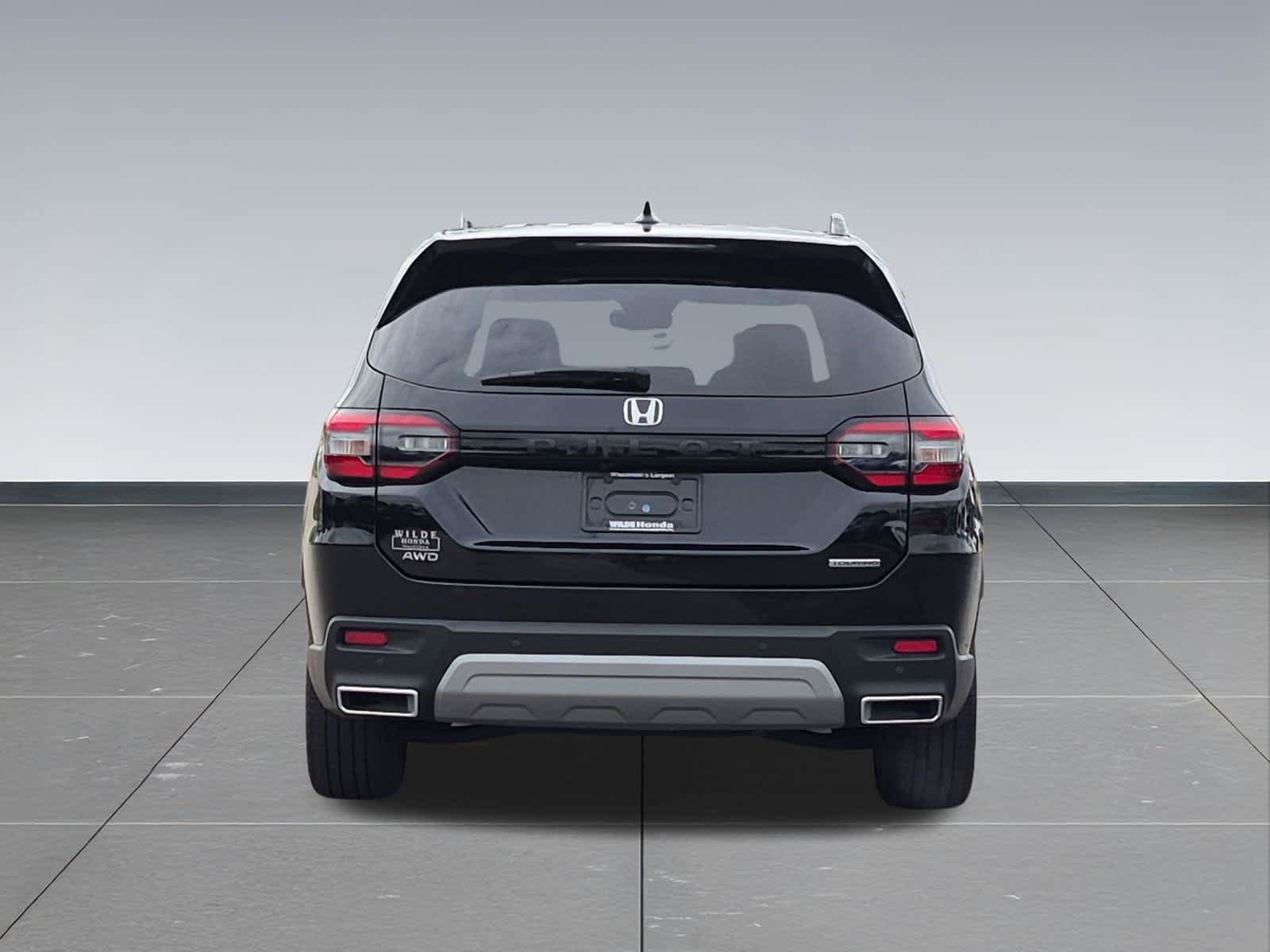 Certified 2024 Honda Pilot Touring image 5