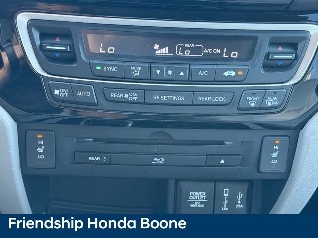 Used 2017 Honda Pilot Touring image 29