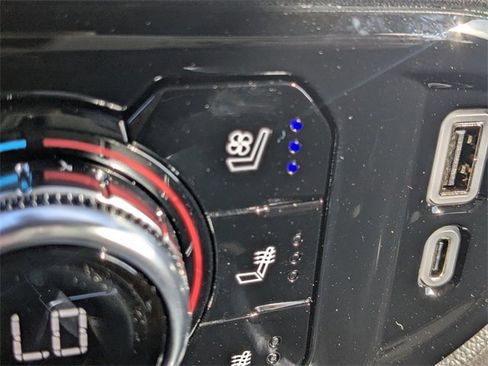 New 2026 GMC Sierra 1500 SLT w/ SLT Premium Package image 19