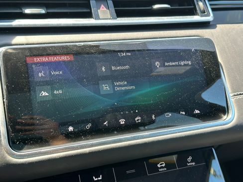 Used 2018 Land Rover Range Rover Velar R-Dynamic SE image 35