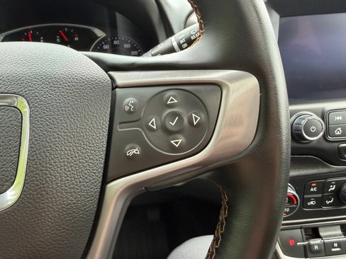 Used 2023 GMC Terrain AT4 w/ Tech Package AWD/4WD image 15