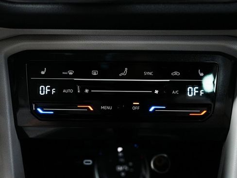 Used 2023 Volkswagen Tiguan SE R-Line AWD/4WD image 19