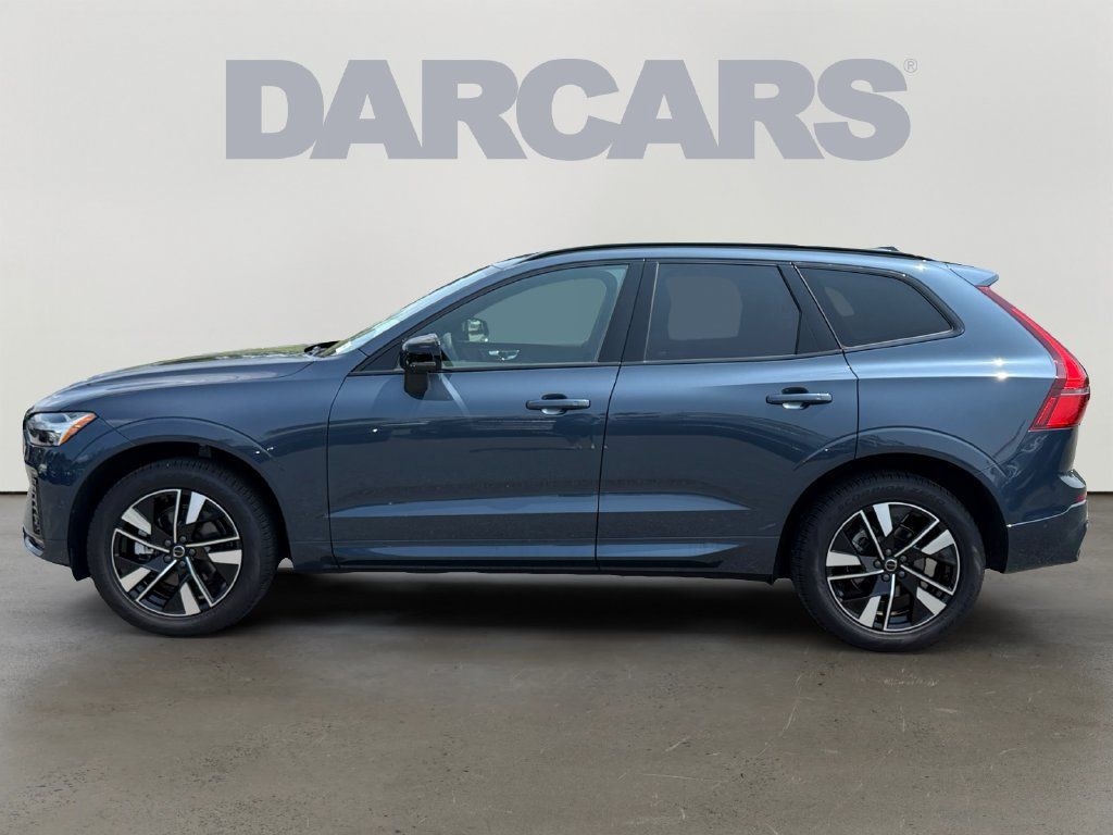 Certified 2026 Volvo XC60 B5 Plus w/ Climate Package AWD/4WD image 4