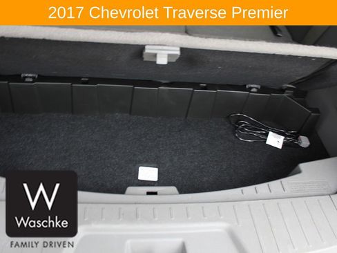Used 2017 Chevrolet Traverse Premier image 22