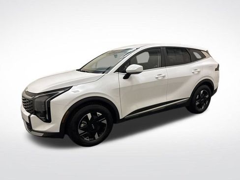 Used 2026 Kia Sportage LX FWD image 8