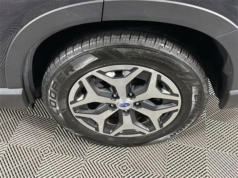 Used 2019 Subaru Forester Premium w/ All-Weather Package image 32