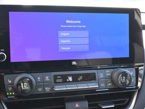 Certified 2024 Toyota Grand Highlander AWD image 11