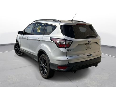 Used 2018 Ford Escape SE w/ SE Sport Appearance Package FWD image 8