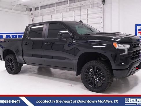 Used 2023 Chevrolet Silverado 1500 LT Trail Boss w/ Protection Package AWD/4WD image 4