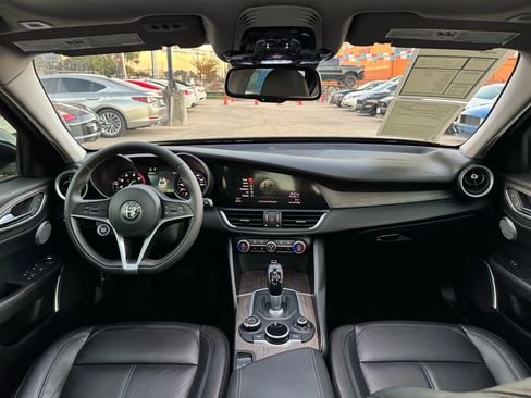 Used 2018 Alfa Romeo Giulia Ti image 29