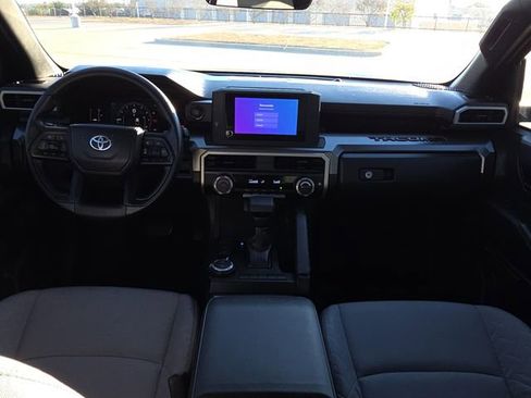 Used 2025 Toyota Tacoma SR5 AWD/4WD image 13
