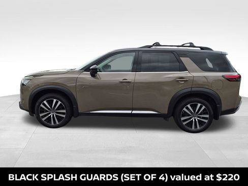 Used 2023 Nissan Pathfinder Platinum w/ Lighting Package (N92) AWD/4WD image 12